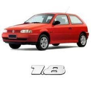 EMBLEMA (1.8) VW TODOS /99 CINZA ESCOVADO COM FUNDO PRETO
