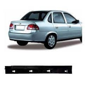 GUIA PARACHOQUE CORSA CLASSIC LS TRAS DIREITO